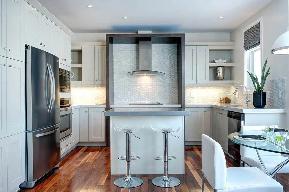 Cyclone Alito Collection SCB301 30" Wall Mount Range Hood Kitchen Exhaust Fan With Baffle Filter - Image 6