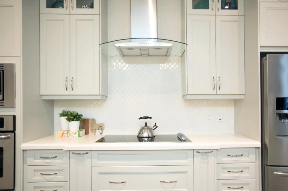 Cyclone Alito Collection SCB301 30" Wall Mount Range Hood Kitchen Exhaust Fan With Baffle Filter - Image 4