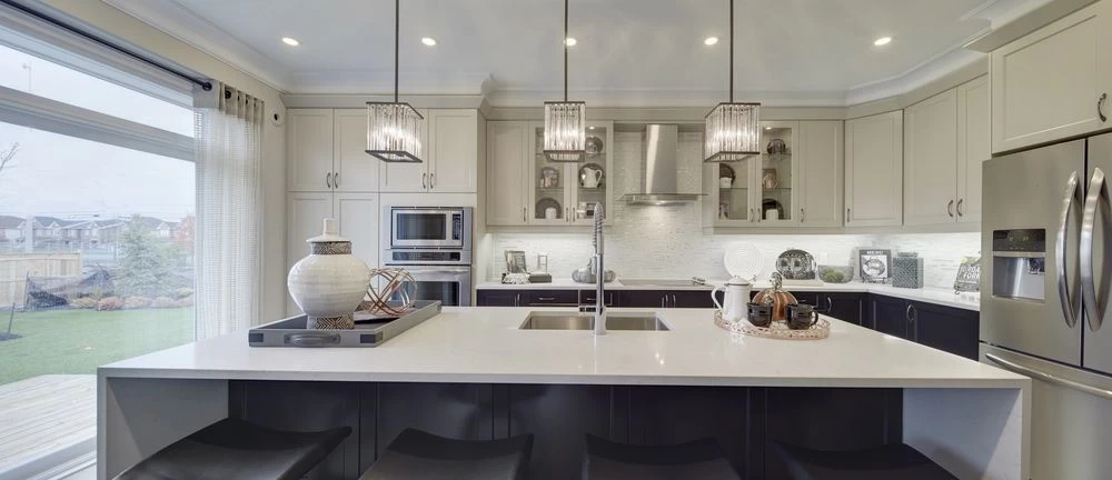 Cyclone Alito Collection SCB502 30" Wall Mount Range Hood Kitchen Exhaust Fan With Baffle Filters - Image 2