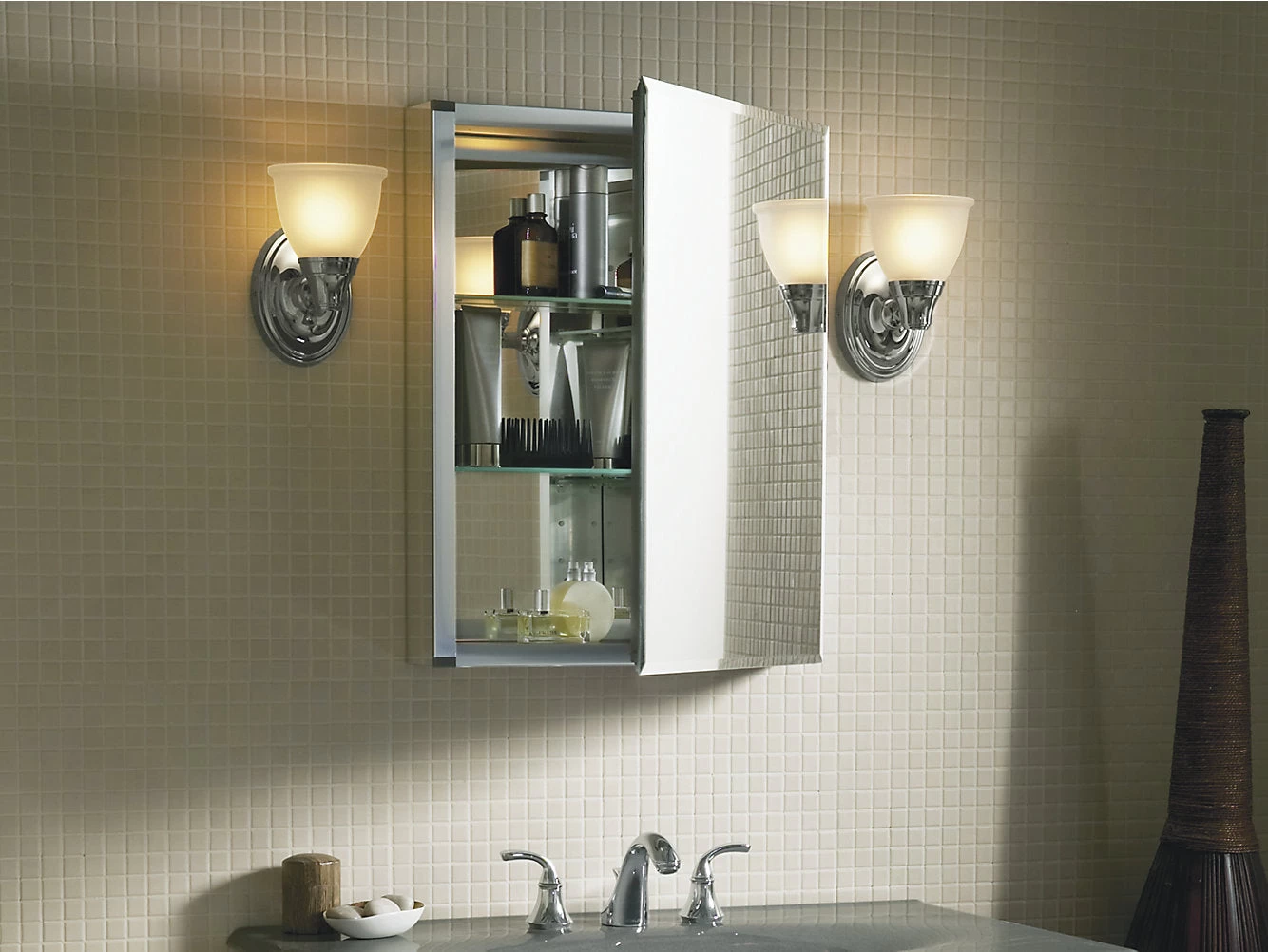 Kohler 20" W X 26" H Aluminum Single Door Medicine Cabinet With Mirrored Door, Beveled Edges - Image 3